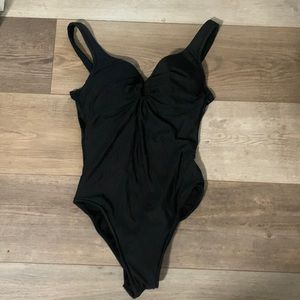 Miraclesuit Black One Piece Swimsuit Women’s Size 12